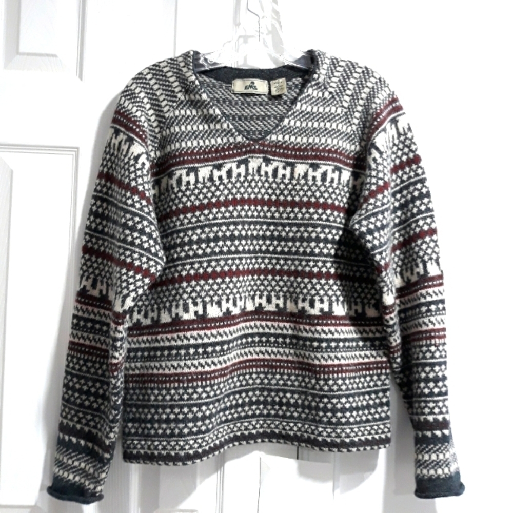 Vintage EMS women's Sweater wool gray white red Nordic pattern V neck size M